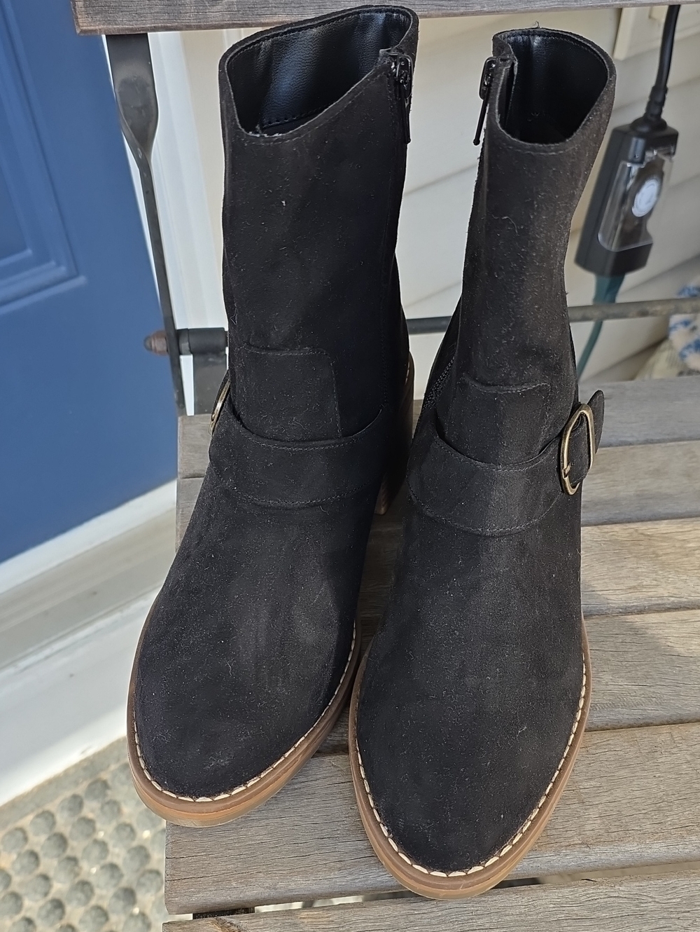 Kensie Noe Women's Buckle Accent Black Suede Ankle Boots - Size 7.5M
